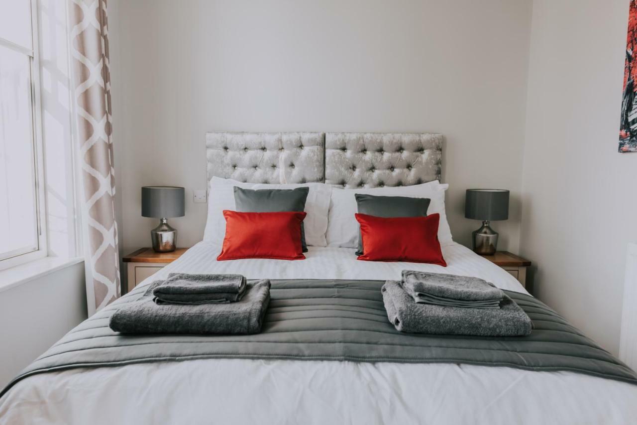 Cavendish House With Secure, Allocated Parking, 2 Mins Walk From Windsor Castle Экстерьер фото