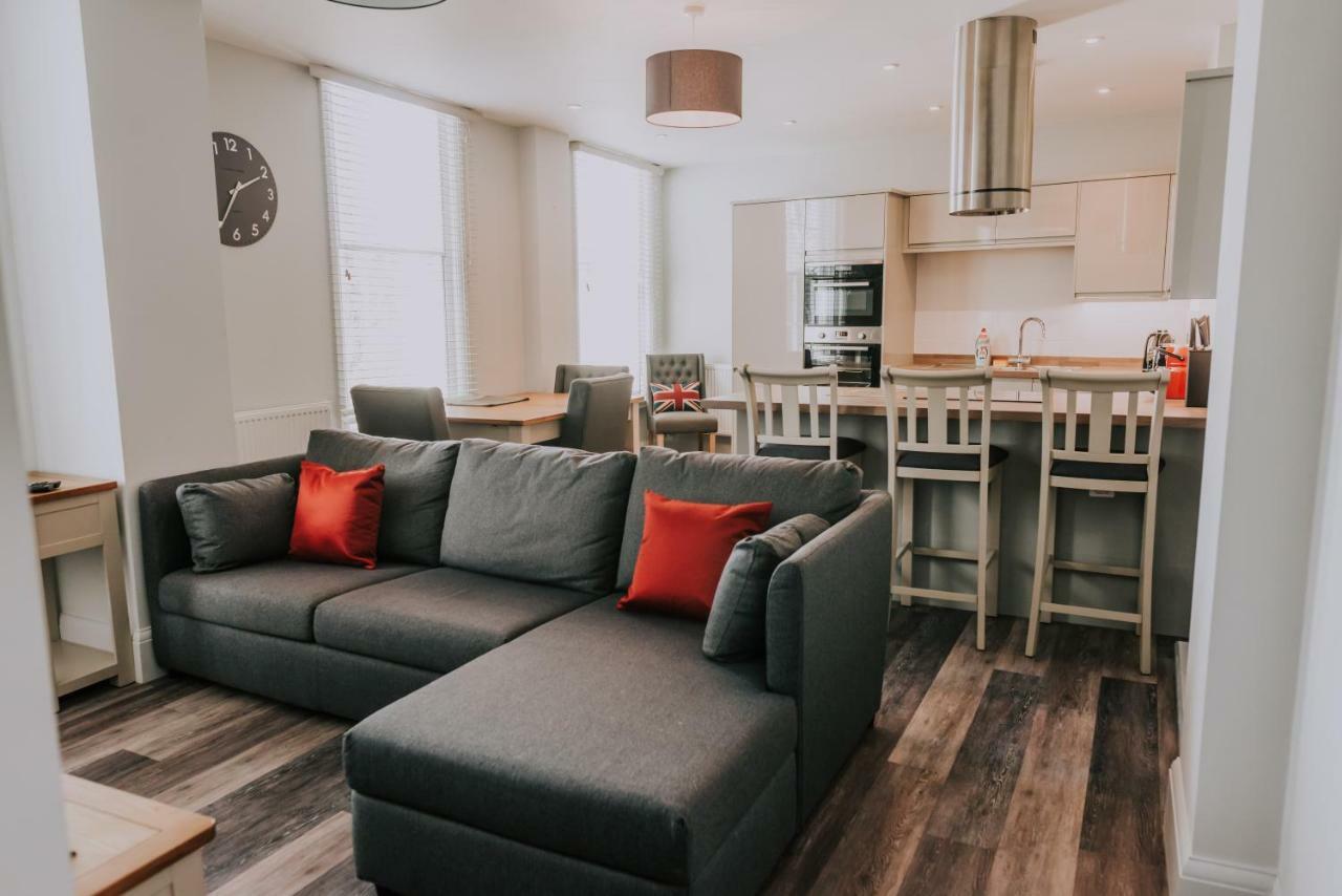 Cavendish House With Secure, Allocated Parking, 2 Mins Walk From Windsor Castle Экстерьер фото