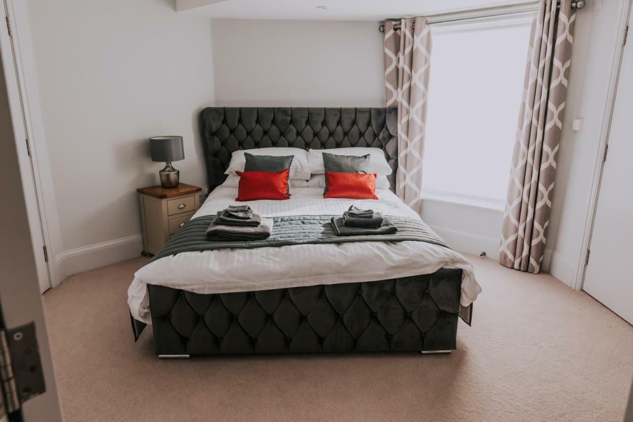 Cavendish House With Secure, Allocated Parking, 2 Mins Walk From Windsor Castle Экстерьер фото